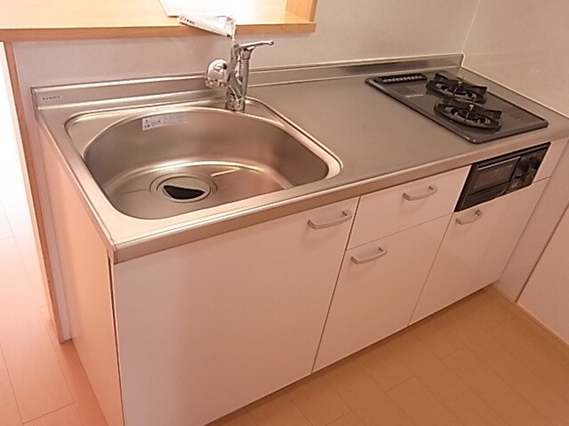 物件内観写真8　(★２口システムキッチン★)