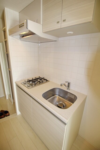 物件内観写真9　(★お料理らくらくガスコンロ２口付キッチンです★)