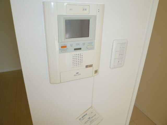 物件内観写真7　(★安心のＴＶモニターホン付です★)