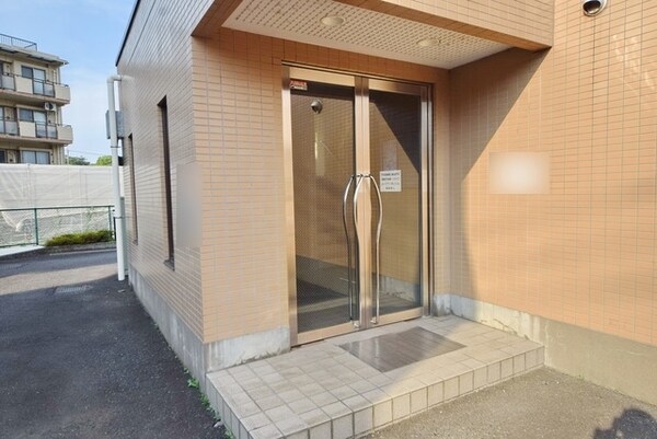 エントランス(★お部屋探しはタウンハウジング稲田堤店まで★)