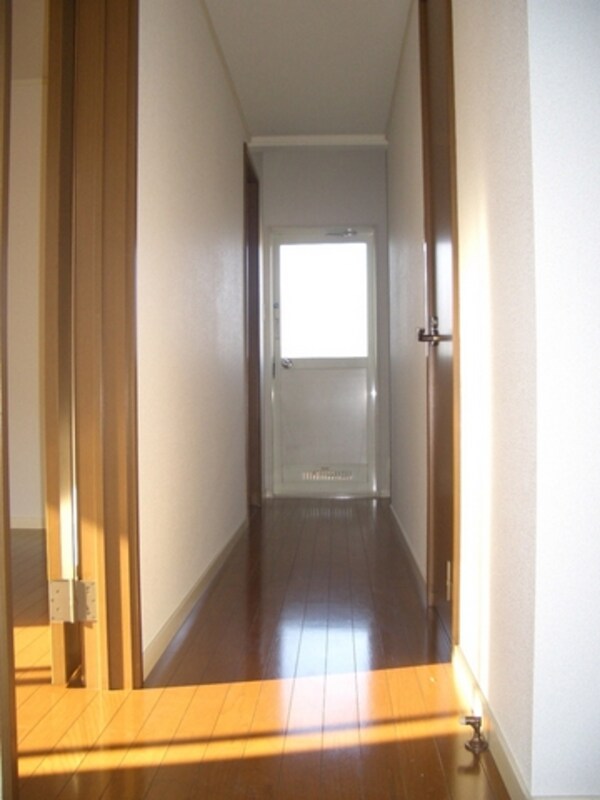 玄関(★お部屋探しはタウンハウジング稲田堤店まで★)