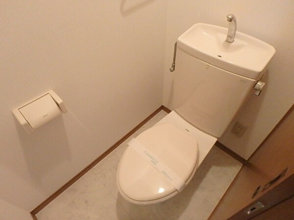 トイレ(トイレ)