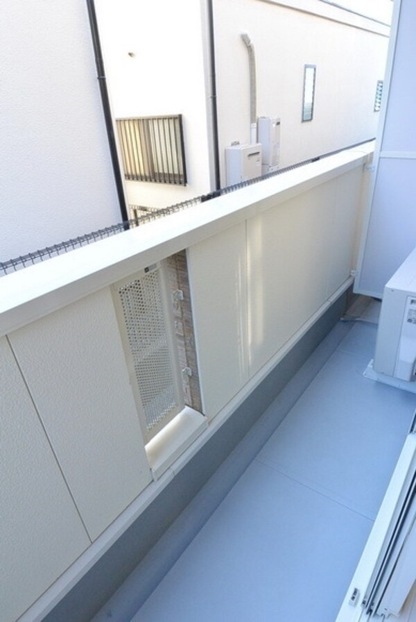 バルコニー(タウンハウジング聖蹟桜ヶ丘店まで)