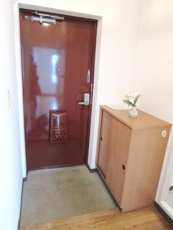 玄関(★別部屋参考写真です★)