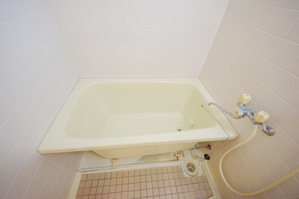 バス／シャワールーム等(★一日の疲れはお風呂で癒しましょうね★)