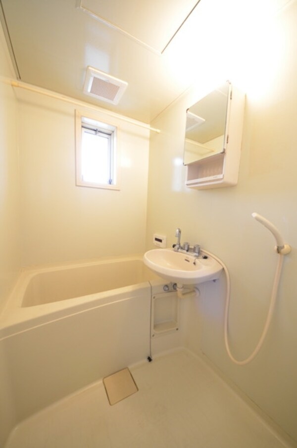 バス／シャワールーム等(?追い焚きバス☆)