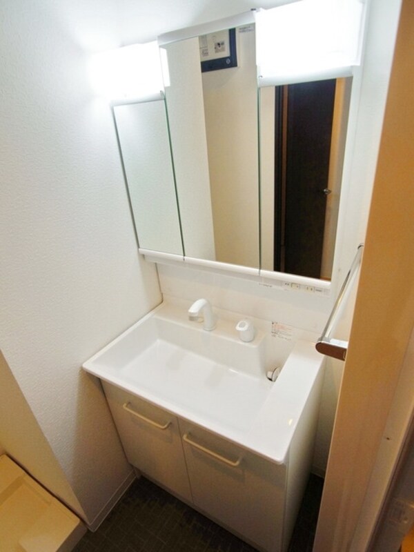 洗面(☆大きい鏡の独立洗面台☆)