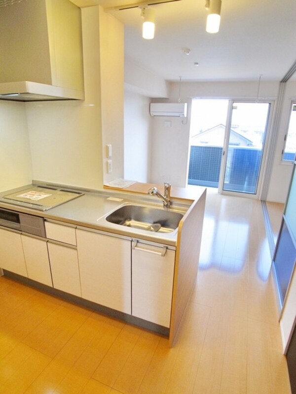 その他室内・内装(☆カウンターからリビングが見渡せます☆)