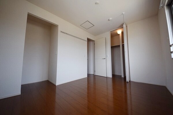 寝室(★お部屋探しはタウンハウジングまで★)