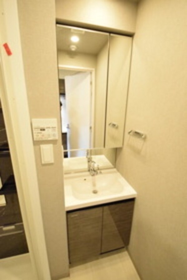 洗面(★タウンハウジング高幡不動店まで★)