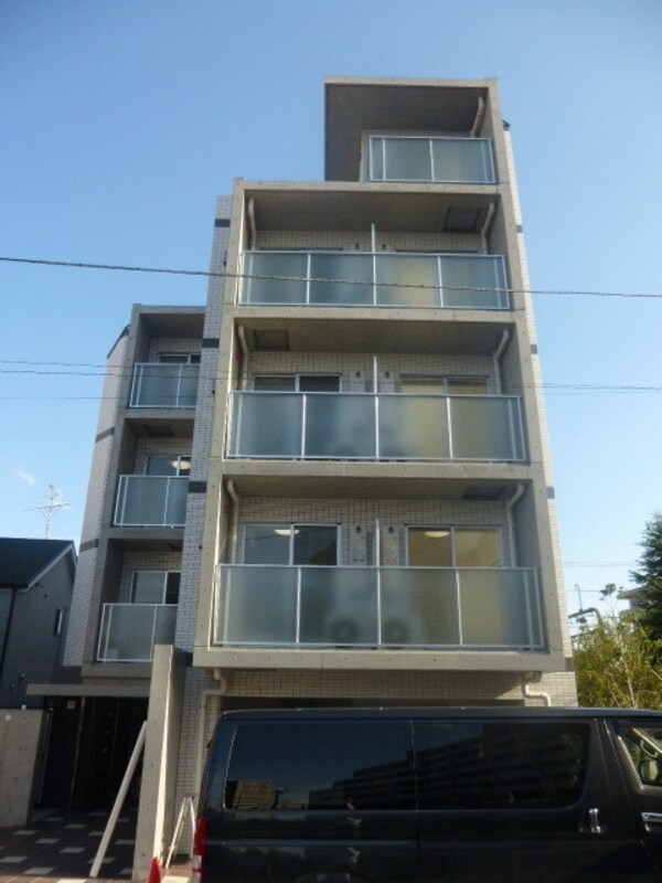 外観(★2013年9月完成の築浅物件★)