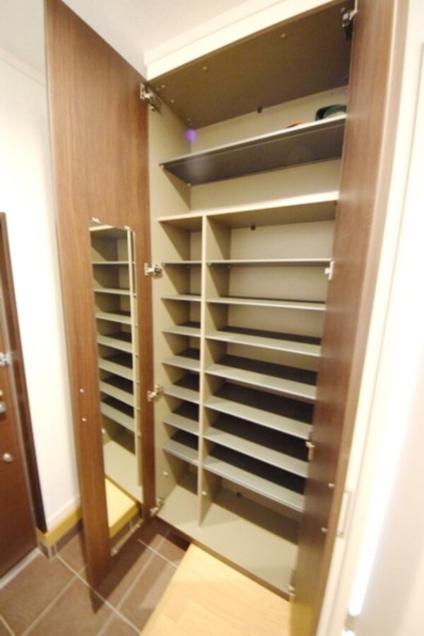 玄関(★お問い合わせはタウンハウジングまで★)