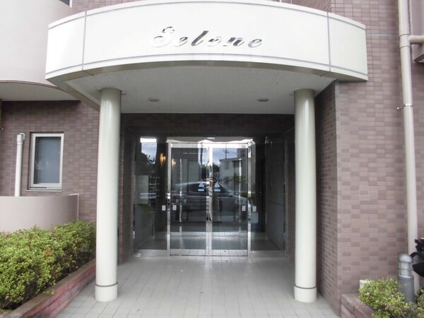 エントランス(★お問い合わせはタウンハウジング聖蹟桜ヶ丘店まで★)