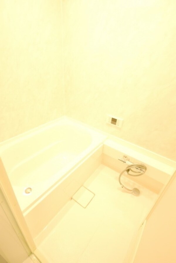 バス／シャワールーム等(★広々バスルームです★)