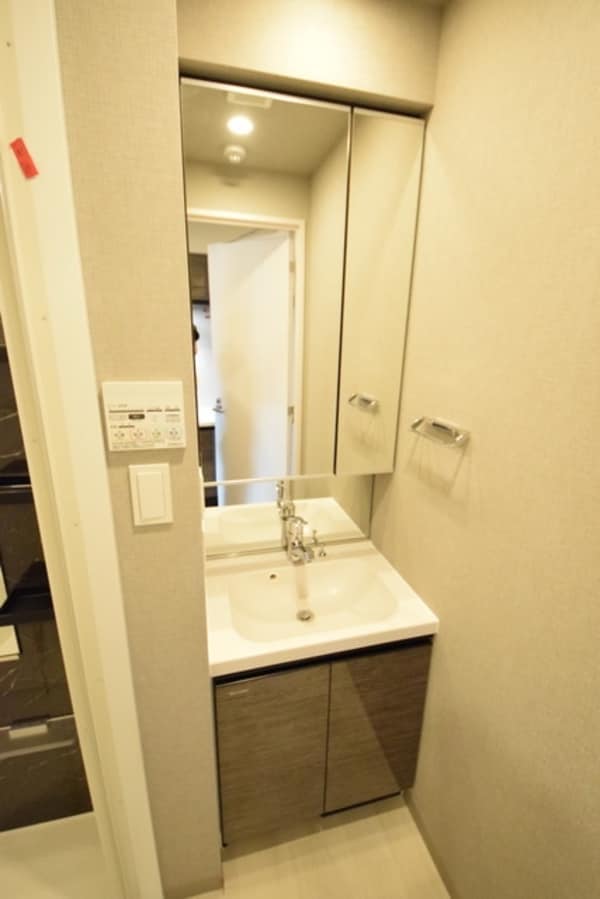 洗面(同建物・同間取りの別のお部屋のイメージです。)