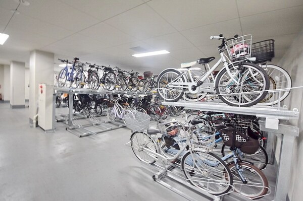 その他(駐輪場)