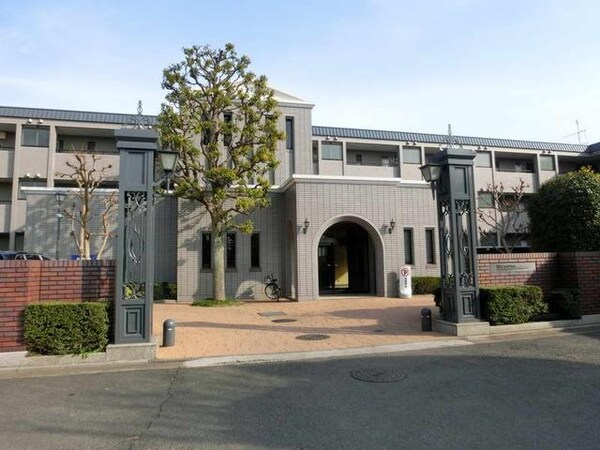 エントランス(エントランス)