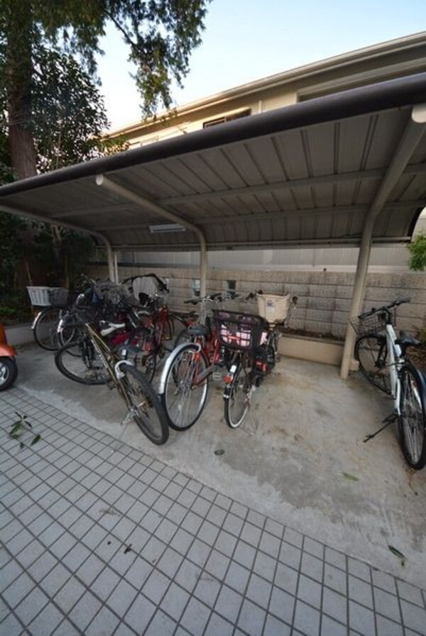 共有部分(★屋根付き駐輪所★)