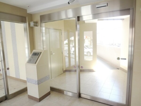 エントランス(★安心のオートロック★)