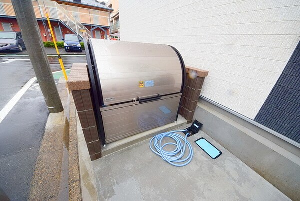 その他(★共用ゴミ置き場はＢＯＸでしっかり管理★)