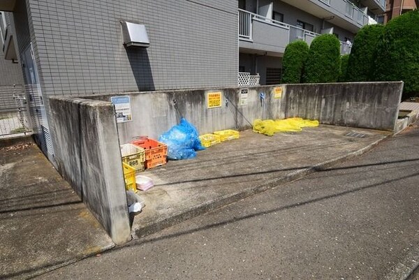 共有部分(★敷地内ごみ置き場★)