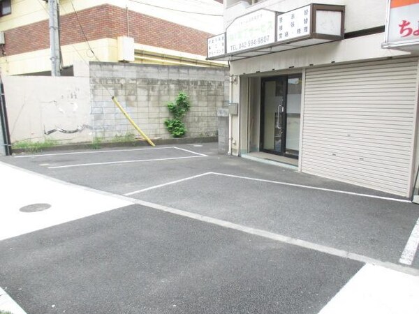 駐車場(★お部屋探しはタウンハウジング高幡不動店まで★)