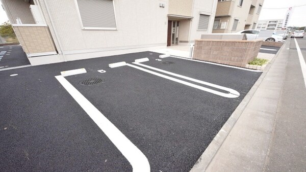 駐車場(★お部屋探しはタウンハウジング高幡不動店まで★)