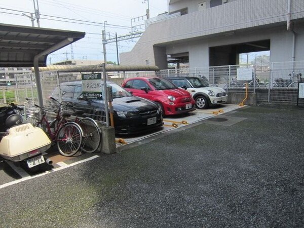 駐車場(★お部屋探しはタウンハウジング高幡不動店まで★)