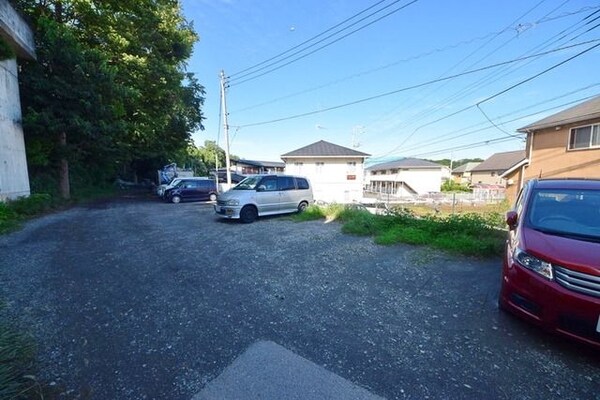 駐車場(★お部屋探しはタウンハウジング高幡不動店まで★)