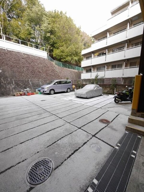 駐車場(★お部屋探しはタウンハウジング高幡不動店まで★)