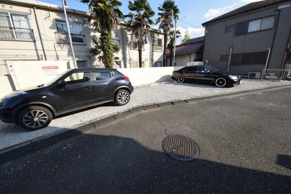 駐車場(★お部屋探しはタウンハウジング高幡不動店まで★)