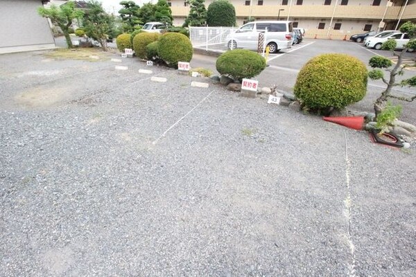 駐車場(★お部屋探しはタウンハウジング高幡不動店まで★)