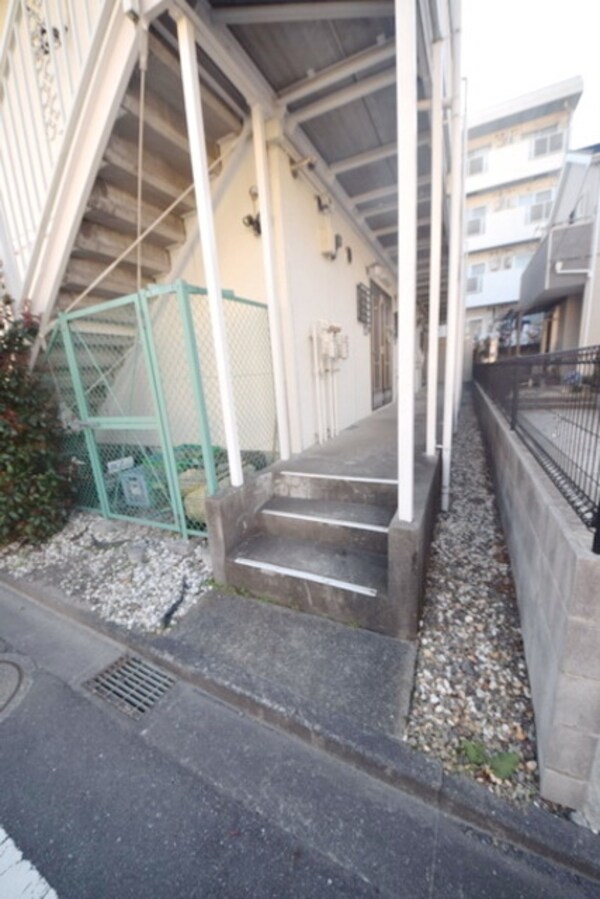 エントランス(★タウンハウジング聖蹟桜ヶ丘店まで★)