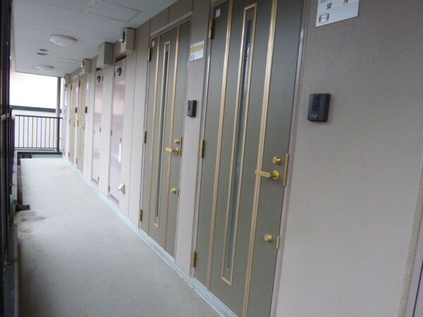 エントランス(★お部屋探しは株式会社タウンハウジング東京まで★)