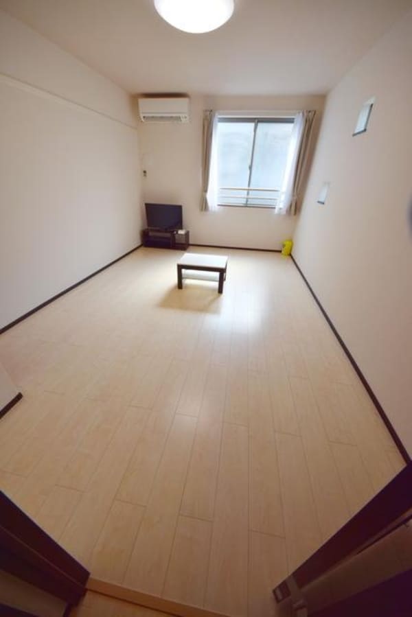 その他室内・内装(★テレビ・テーブル付きのお部屋です★)