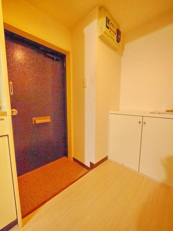 玄関(★お部屋探しは株式会社タウンハウジング東京まで★)