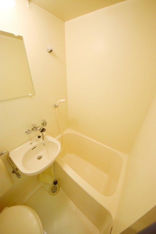 バス／シャワールーム等(★お部屋探しは株式会社タウンハウジング東京まで★)