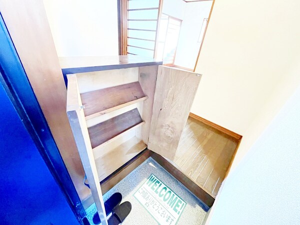 玄関(★お部屋探しはタウンハウジングまで★)