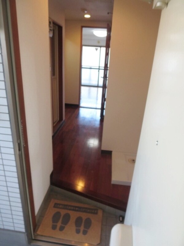 玄関(★お部屋探しは株式会社タウンハウジング東京まで★)