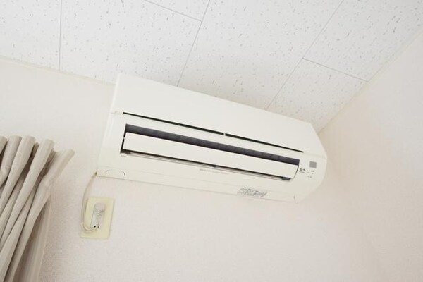 設備(★急速冷暖房エアコン完備★)