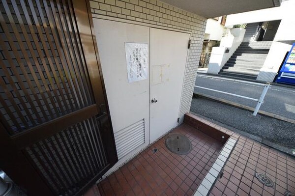 共有部分(ごみ置き場)