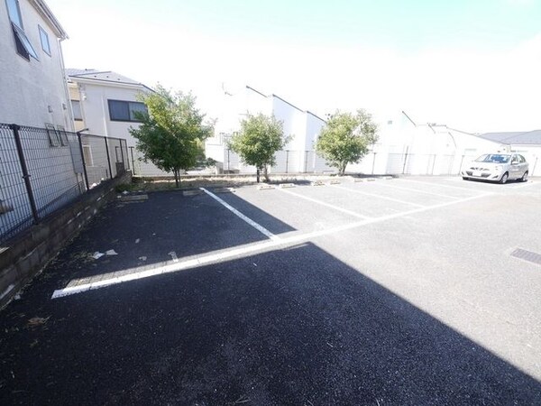 駐車場(★お部屋探しはタウンハウジング高幡不動店まで★)