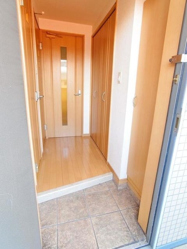 玄関(★お部屋探しは株式会社タウンハウジング東京まで★)