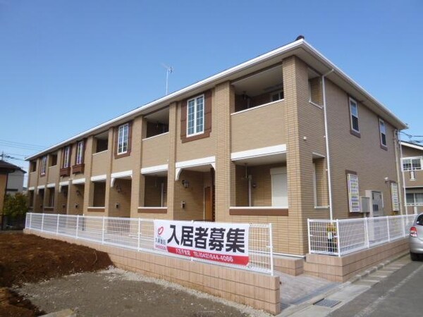外観(★２０１３年築でまだまだ綺麗ですよ・更新料なしです★)
