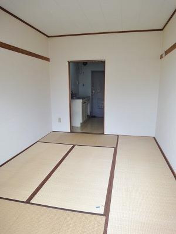 リビング・居室(★和室６帖のお部屋です★)