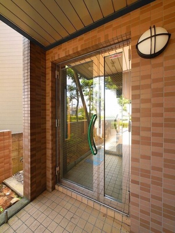 エントランス(★お部屋探しは株式会社タウンハウジング東京まで★)