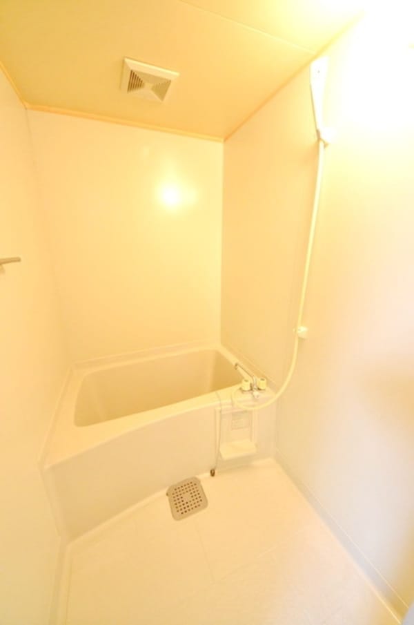 バス／シャワールーム等(★お部屋探しは株式会社タウンハウジング東京まで★)