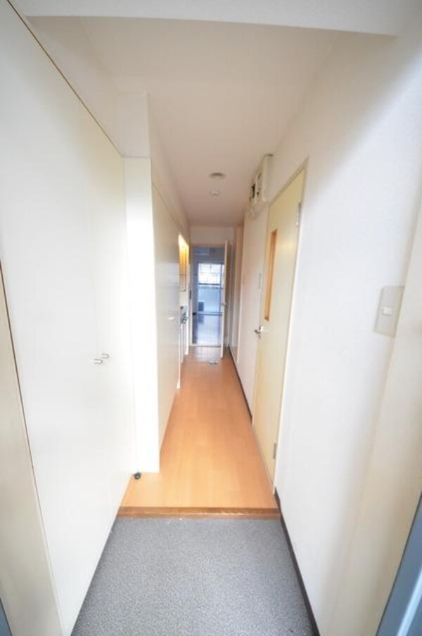 玄関(★お部屋探しは株式会社タウンハウジング東京まで★)