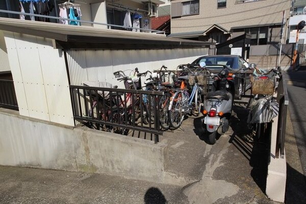 共有部分(★駐輪場・原付バイクも置けますよ★)