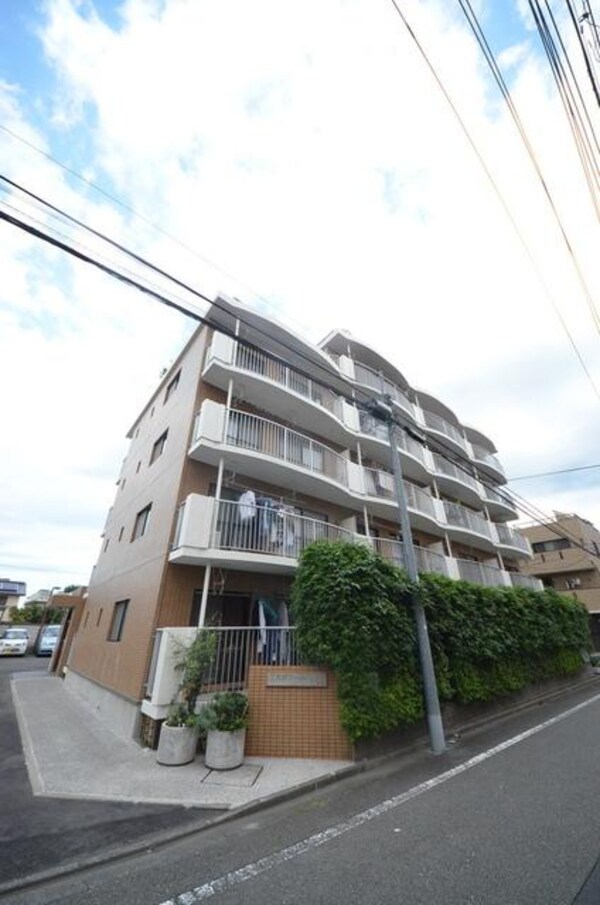 エントランス(★お部屋探しはタウンハウジング高幡不動店まで★)